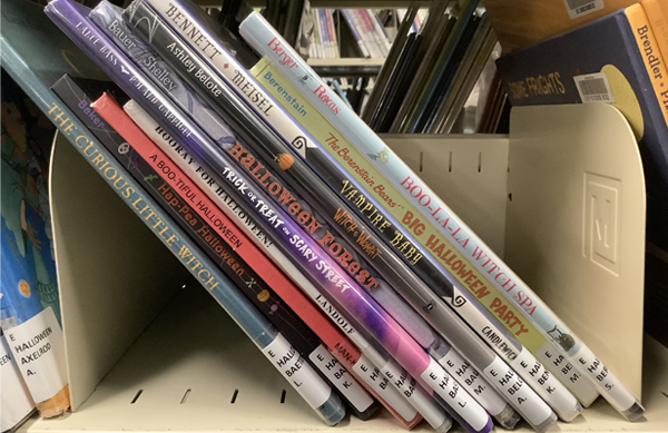Children’s holiday books now checkout for 2 weeks